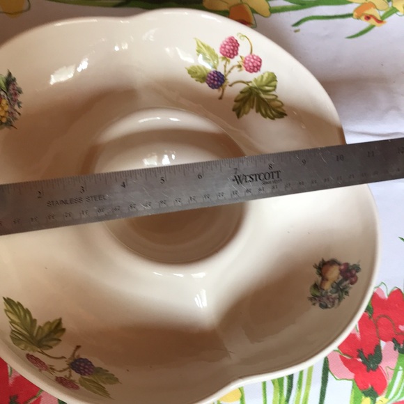 Vintage Ceramic Bowl - Picture 4 of 6